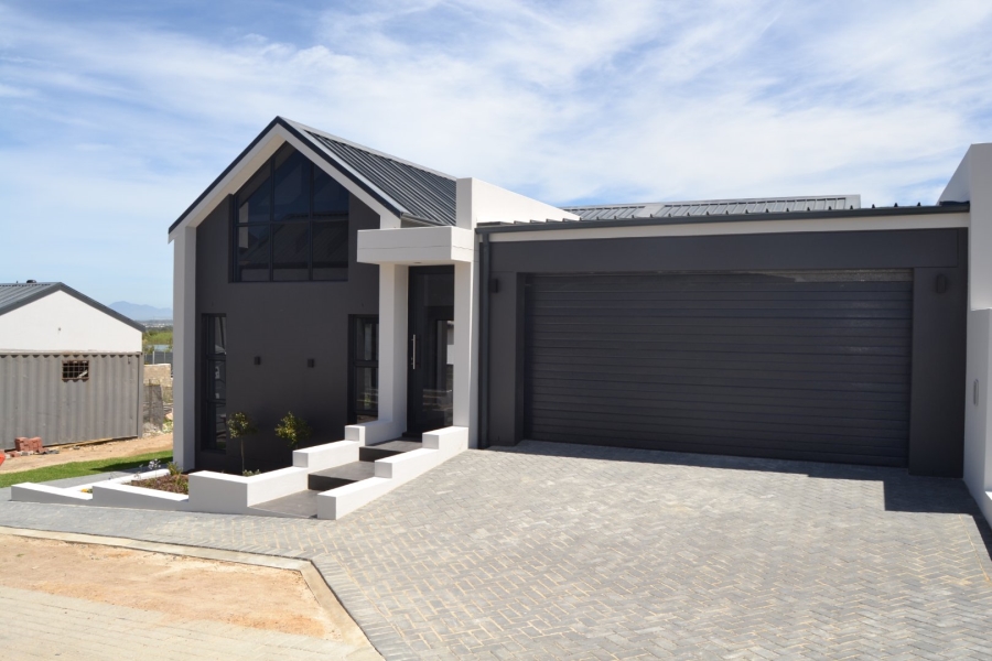 3 Bedroom Property for Sale in Mzuri Estate Western Cape